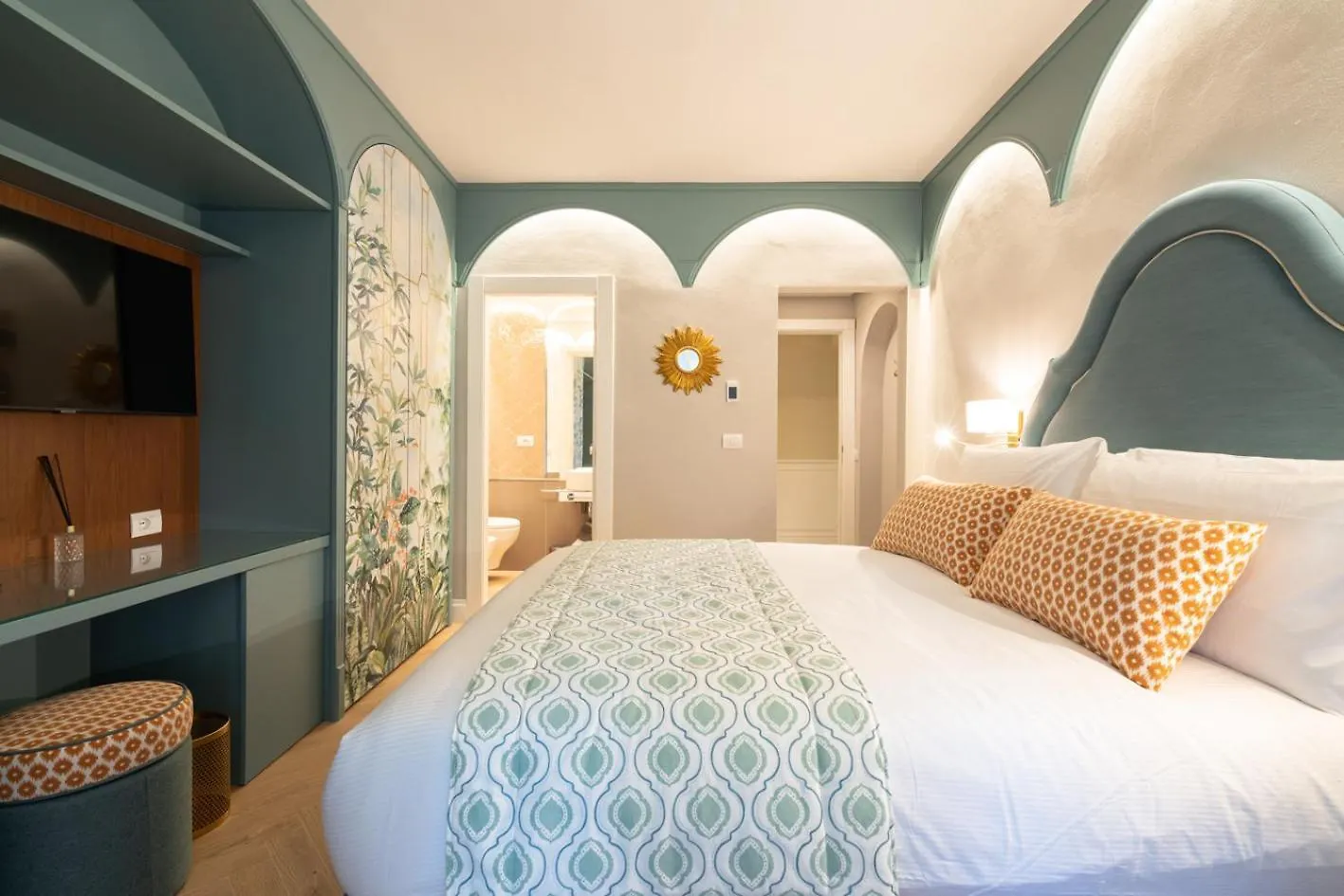 Dimora Del Mercante - Luxury Rooms Florence 0*,  Italy
