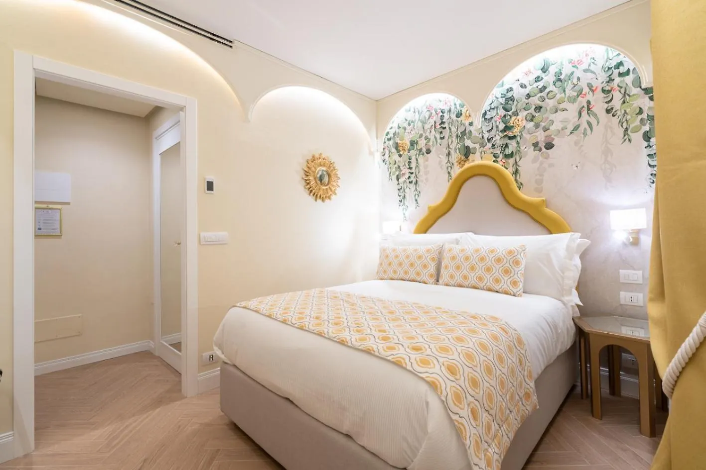 Dimora Del Mercante - Luxury Rooms Florence 0*,  Italy